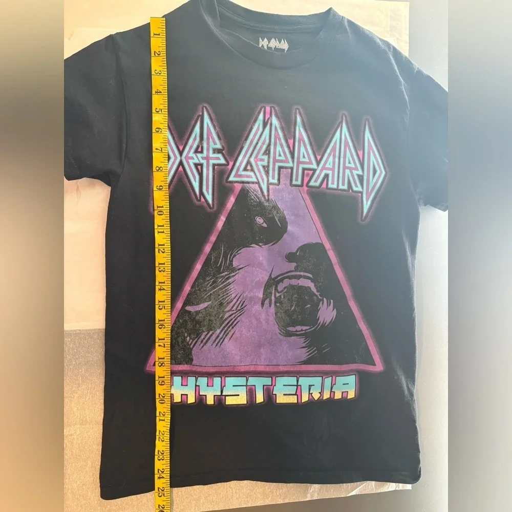 Def Leppard “Hysteria” Black Band Tee Size Small - Picture 8 of 9